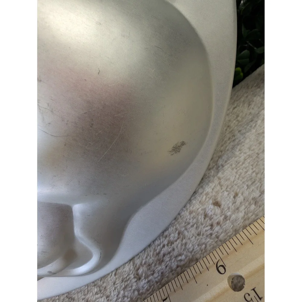 Vintage Wilton 1976 Bunny Rabbit Aluminum Cake Pan 503-466 Easter Mold Silver